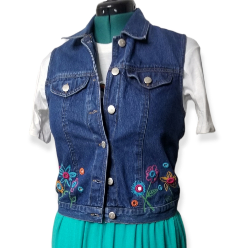 Susan Bristol Springy Floral Embroidered Denim Vest Petite Medium